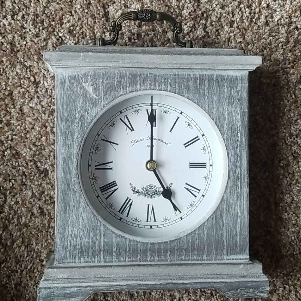 Gray Table Clock